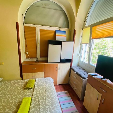 Central 2 Bedrooms Apartment براشوف المظهر الخارجي الصورة