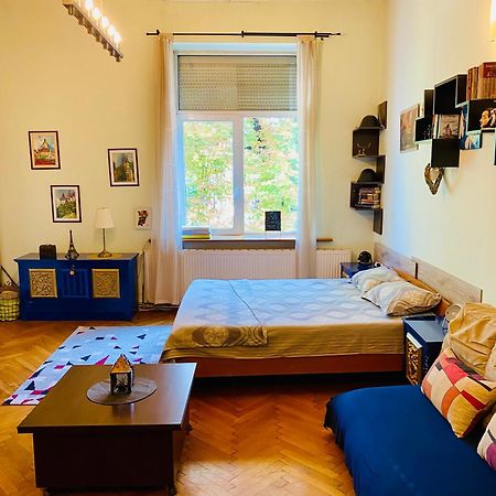 Central 2 Bedrooms Apartment براشوف المظهر الخارجي الصورة